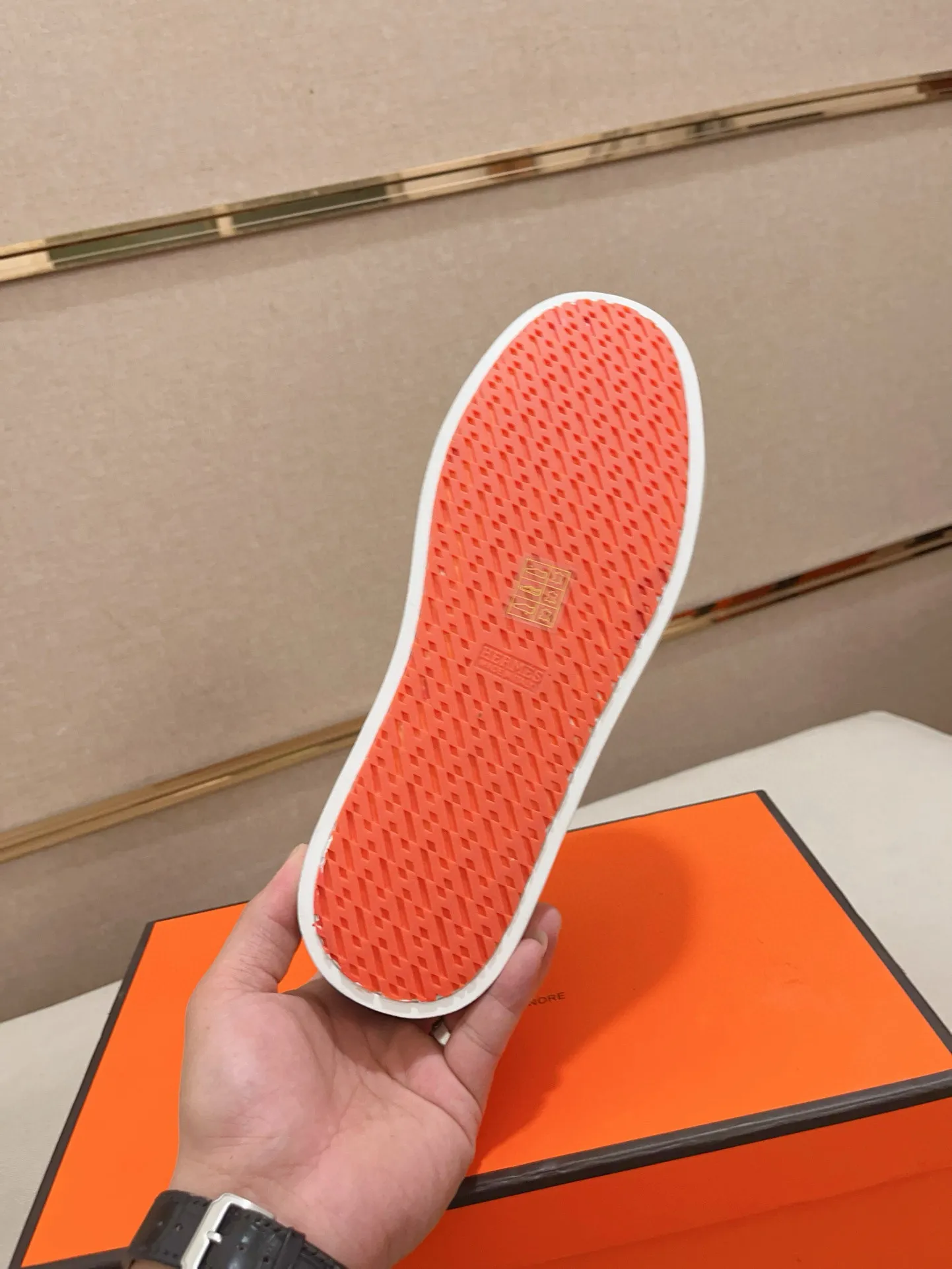 Men's clothing and shoes💰: 400💰《HERMES》【Classic Original Version】Hermès; Top 🔝 Purchasing Agency 🔍🔍Men's latest 🇺🇸 counter sales simultaneously, original ▲▲cowhide imported from Italy ▲▲Exquisite workmanship (Italian 🇮🇹Imported water-dyed 🐂cowhide lining) sole: original sole provided by the original factory, ⚠️exclusive double-layer activity·TPR·rubber·combined molded outsole; Code number: 38-44 (45/46 can be customized, non-refundable)